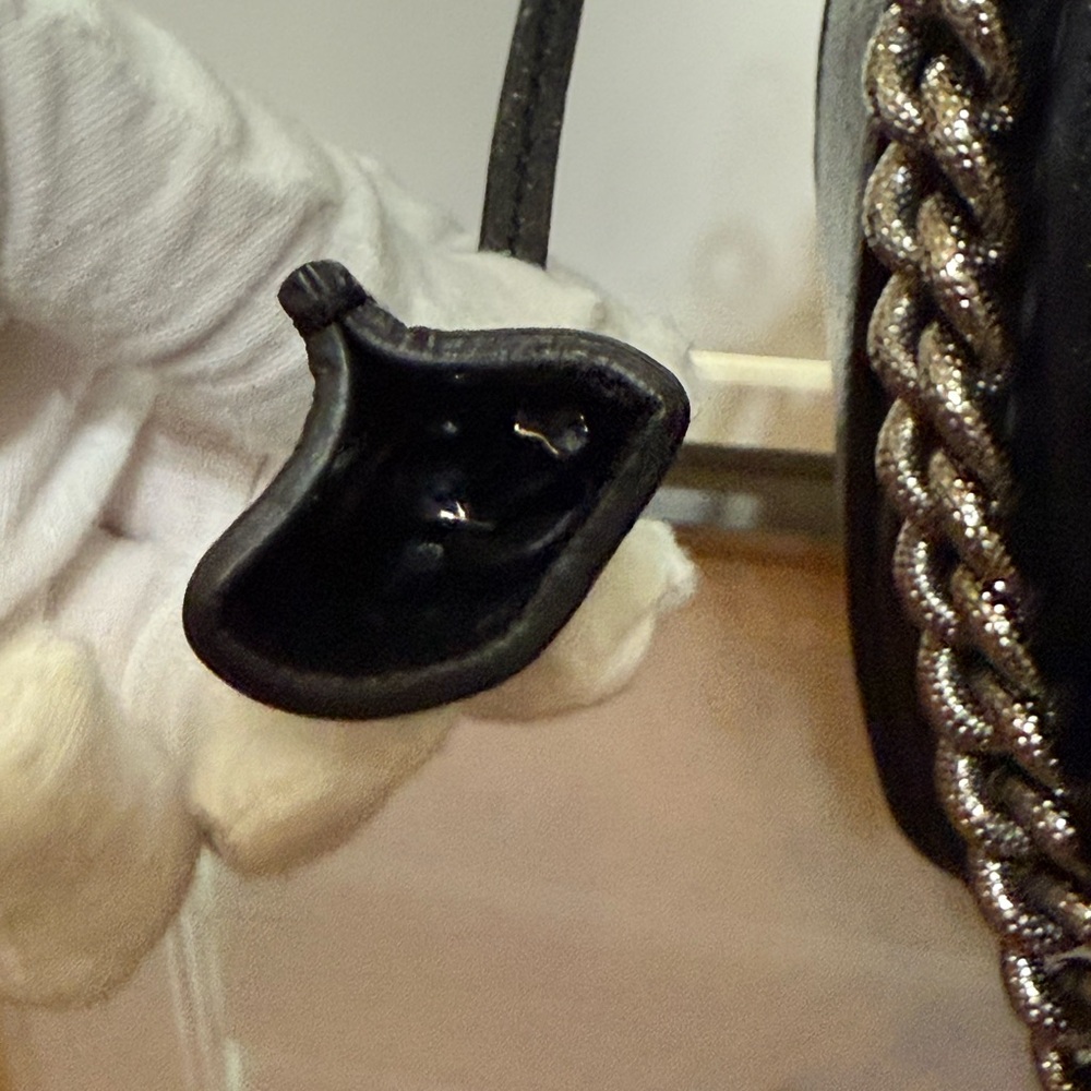 🔥 Sale 🔥- Celine Black Leather Bag with Chain Strap and Lock Set - Picture 4 of 16